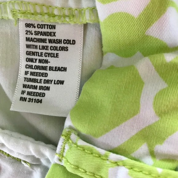 Crown & Ivy Trellis Print Bermuda Shorts w Pockets, Lime Green & White Size 6 - Picture 5 of 7